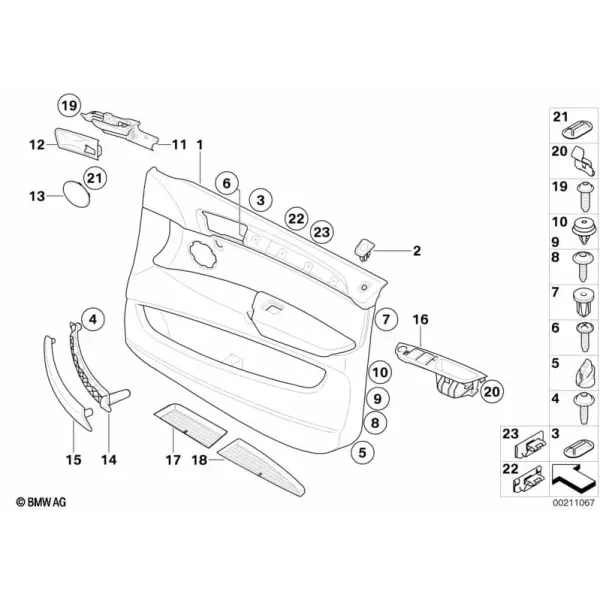 Обшивка передней двери