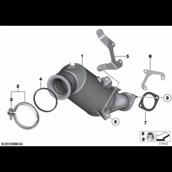 Катализатор рядом с двигателем